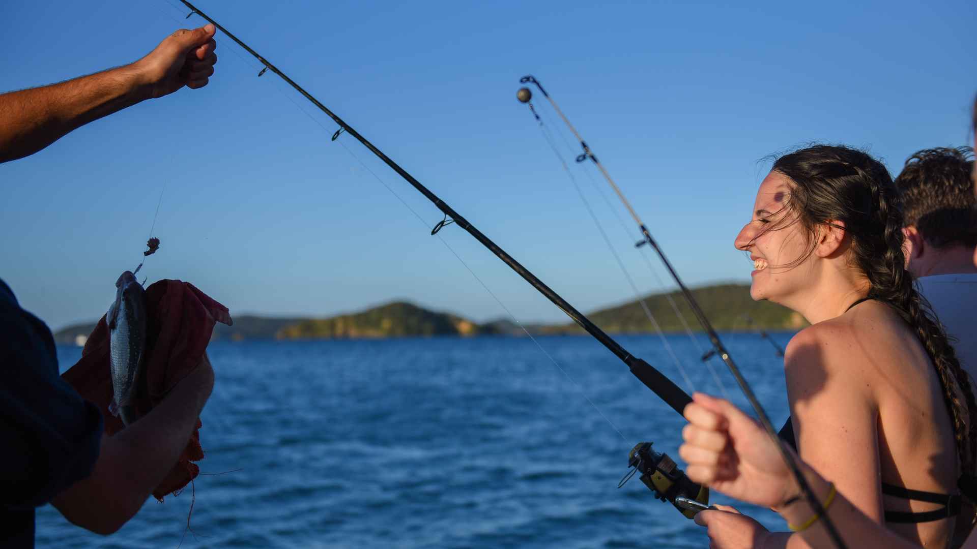 Top 5 Things You Can’t Miss in the Bay of Islands - fishing