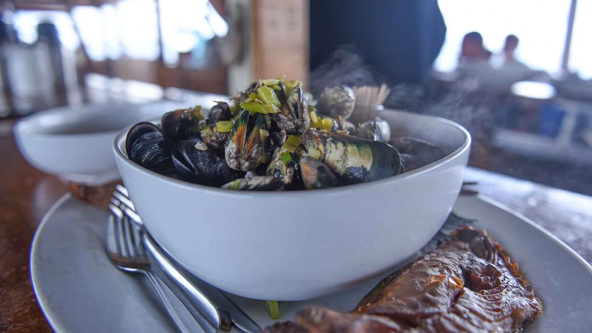 steamed mussels on the rock