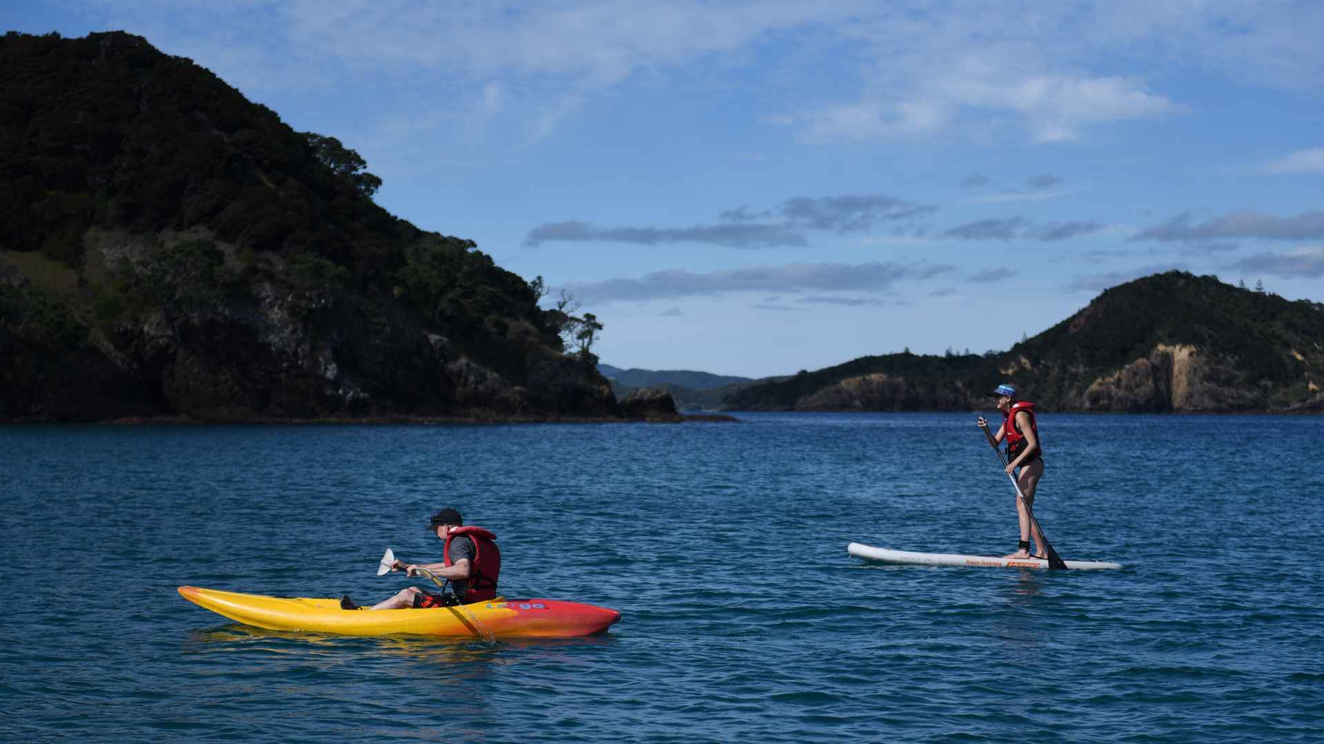 kayak and paddleboarding along The Rock NZ