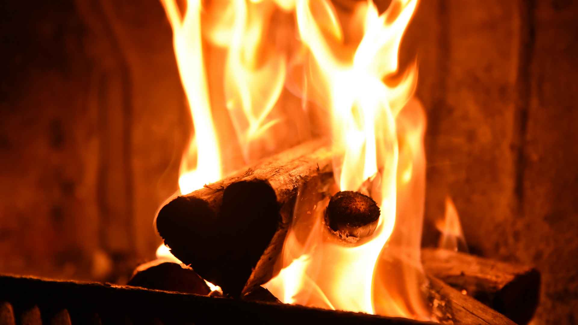 fireplace on rock the boat