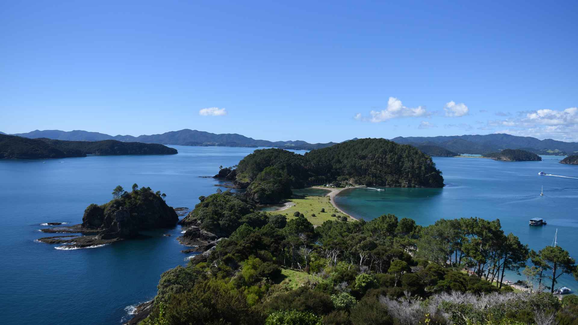 beautiful view of roberton island